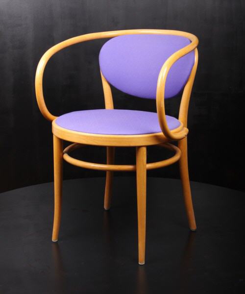 Thonet_210_P_Sessel_(EMT078)