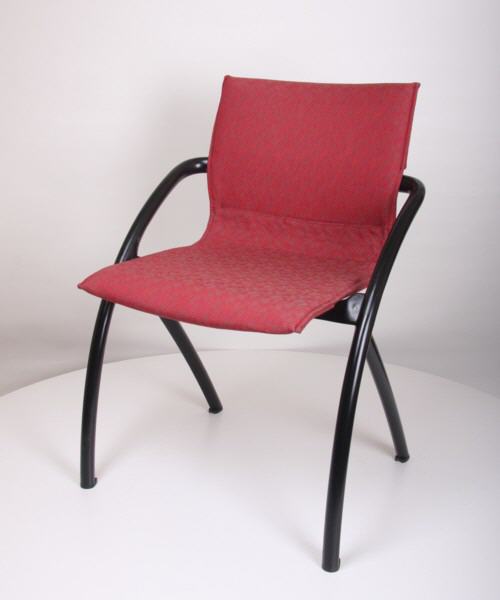 Thonet_Polster_Stuhl_(EMT104)